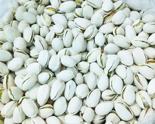 pistachios-nuts.jpg Pistachios nuts.jpg